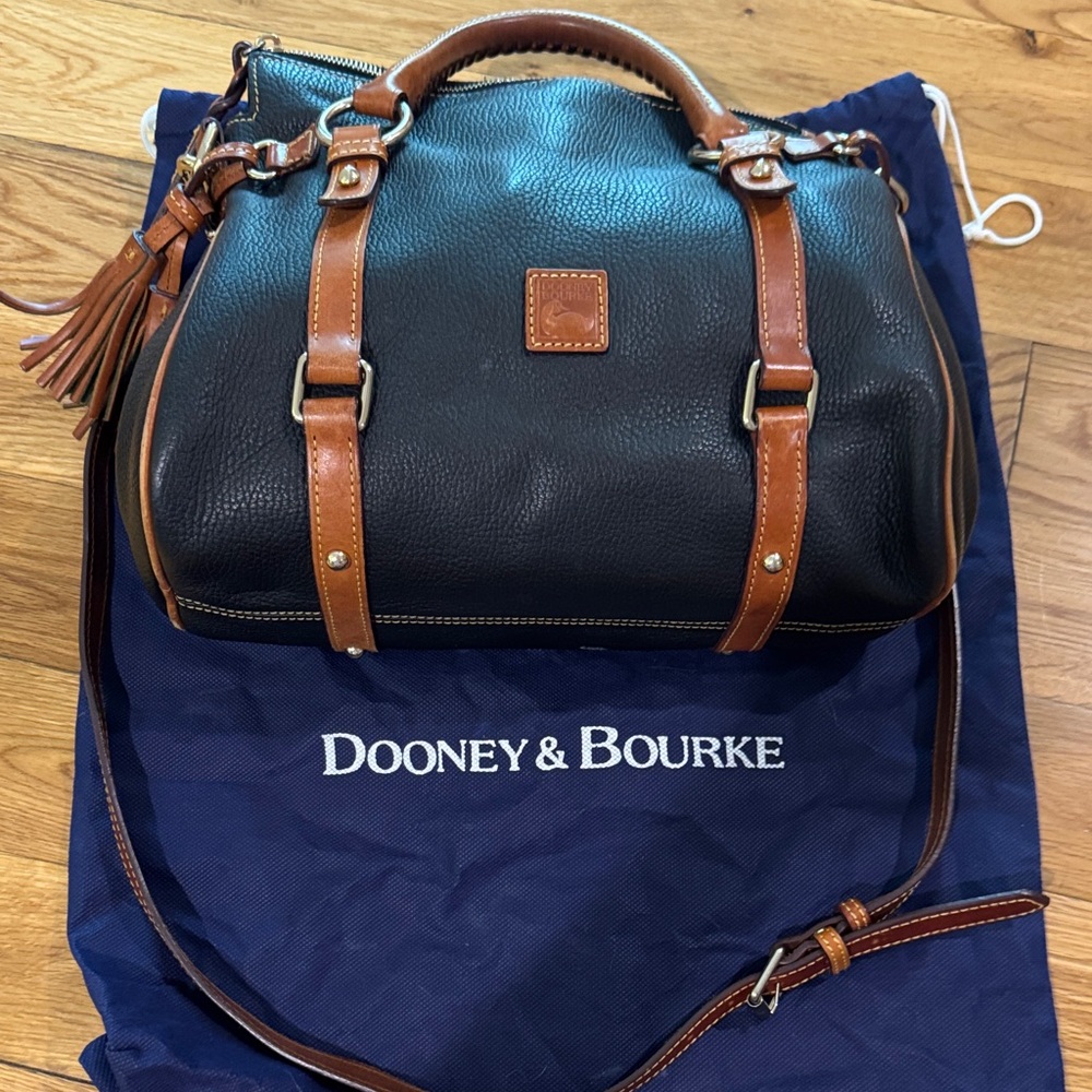 Dooney & Bourke Black and Tan Pebbled Bag
